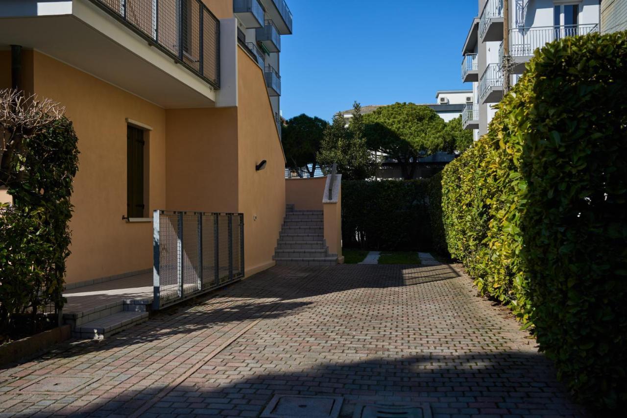 Appartamenti Villa Paola-Pochi Passi Dal Mare-Zona Piazza Aurora-Lido Di Jesolo Exterior foto