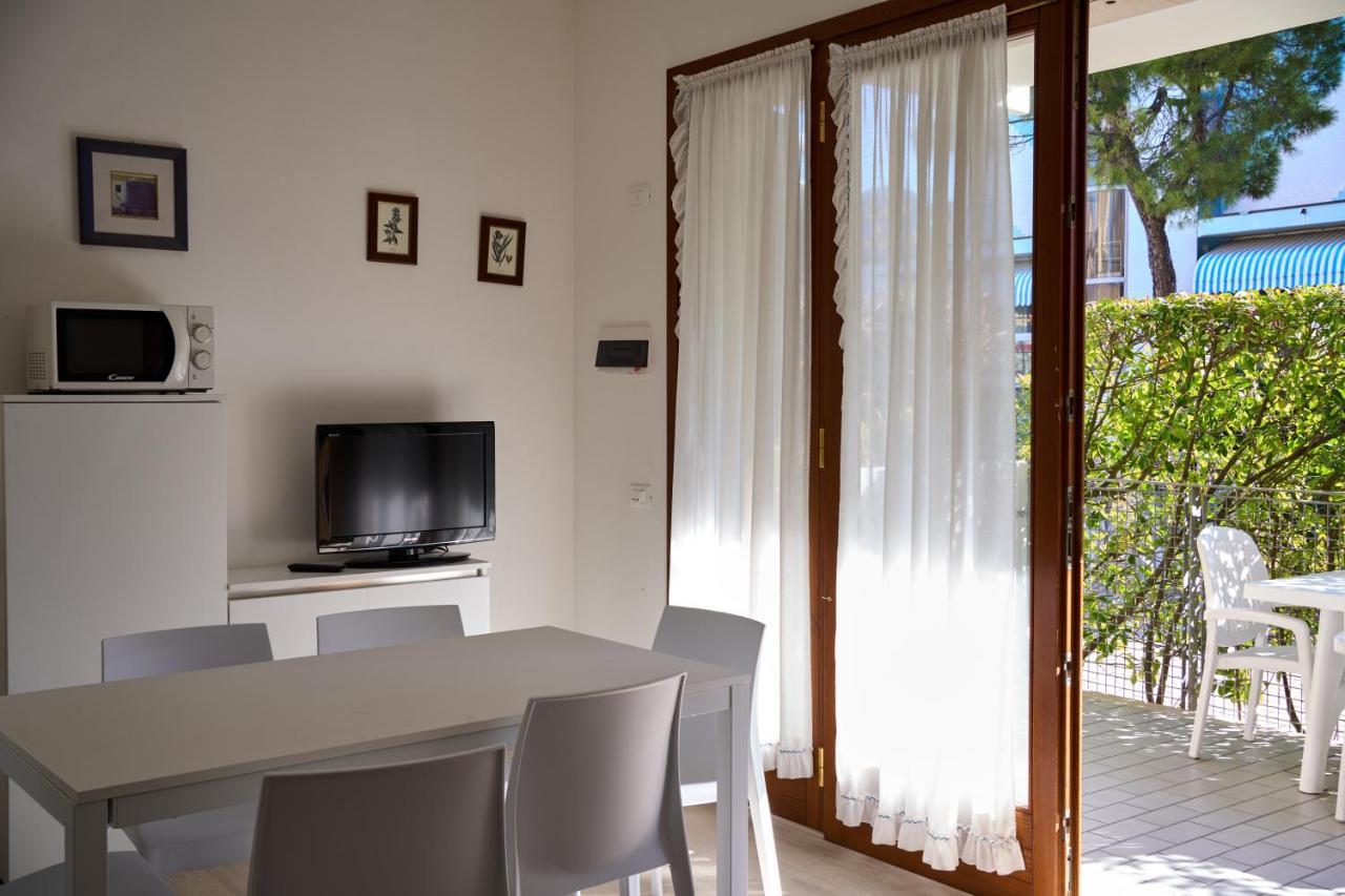 Appartamenti Villa Paola-Pochi Passi Dal Mare-Zona Piazza Aurora-Lido Di Jesolo Exterior foto