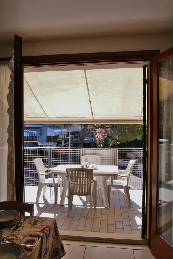 Appartamenti Villa Paola-Pochi Passi Dal Mare-Zona Piazza Aurora-Lido Di Jesolo Exterior foto